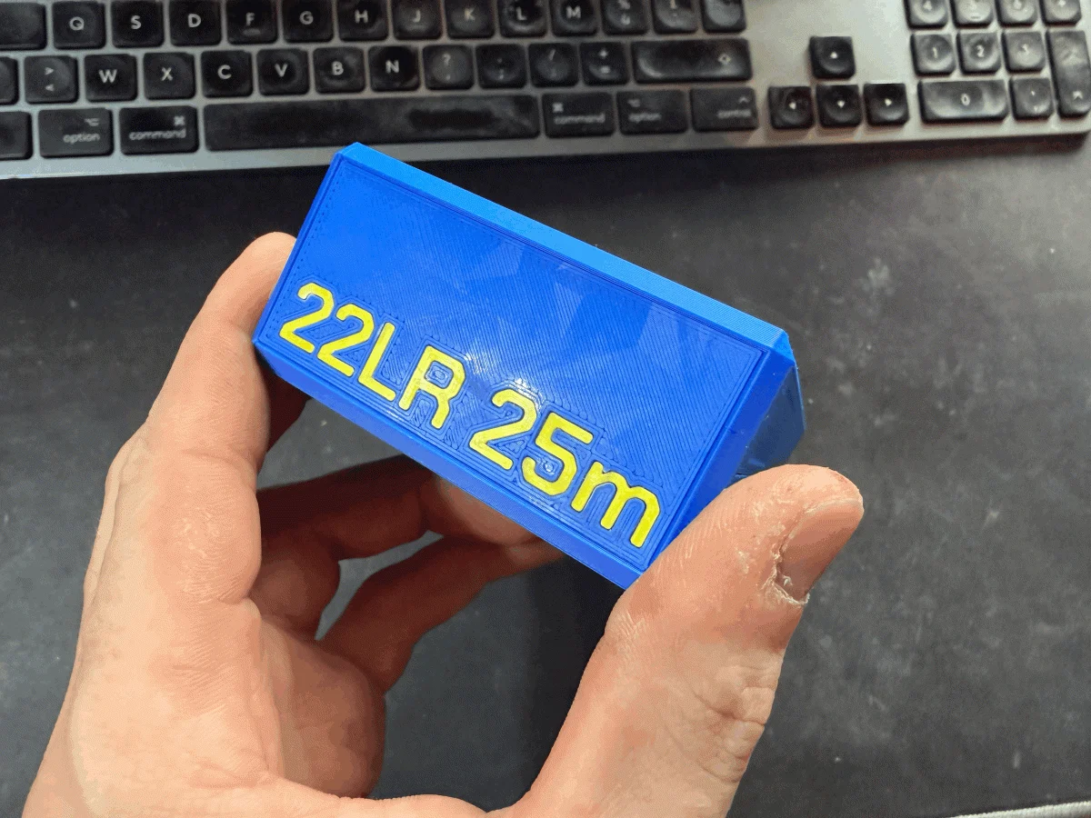 B-Box .22 LR compétition 25 m, bleu Klein, vue de face
